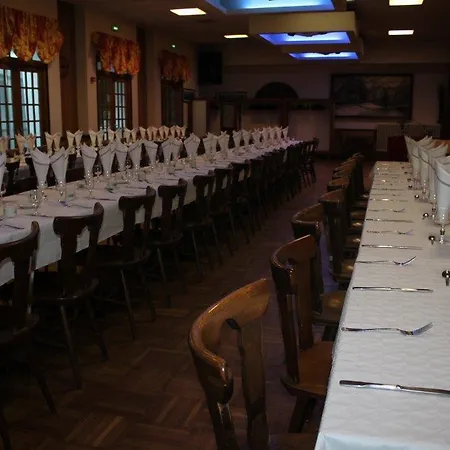 Отель Restaurant La Pomme D'or *